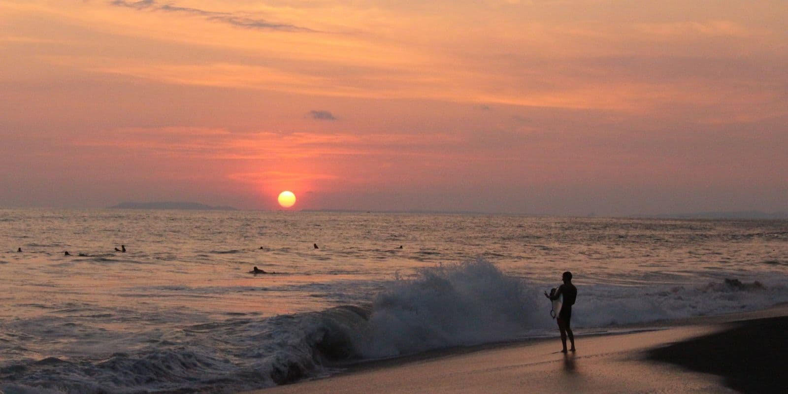 Coworking & Coliving by the surf in Playa Hermosa, Costa Rica at Coconut Office